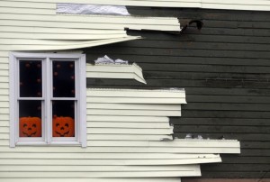 Protecting siding from hurricanes